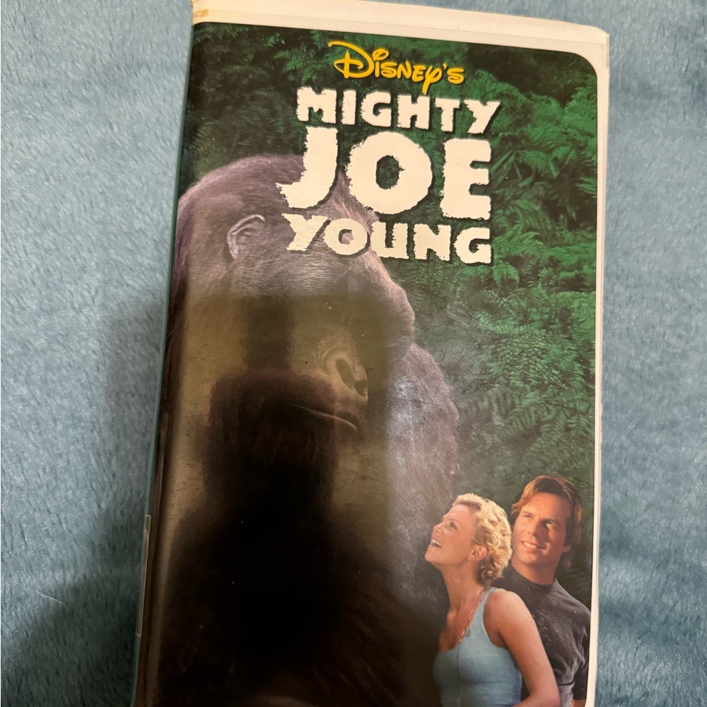 Disney's Mighty Joe Young VHS - Green and Yellow Cover